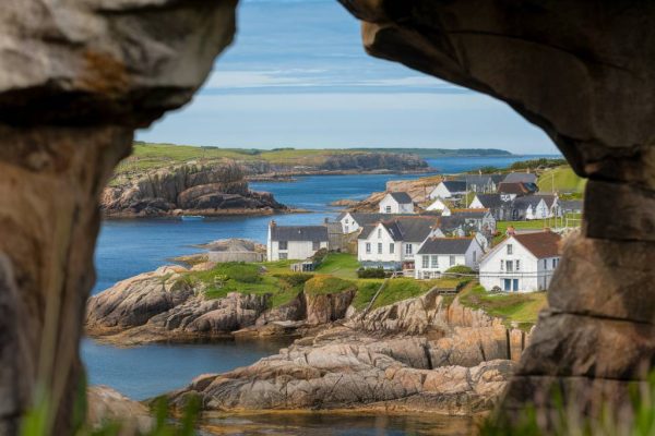 Beg-Meil, un village breton entre criques secrètes et nature préservée Beg-Meil, un village breton entre criques secrètes et nature préservée