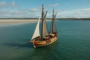 Cimetière de bateau lanester : immersion dans l’histoire maritime bretonne